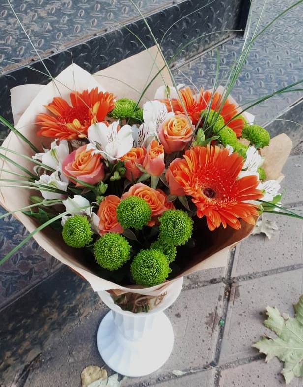 Букет цветов из: Герберы, Хризантемы, Альстромерии и Розы в Озерном