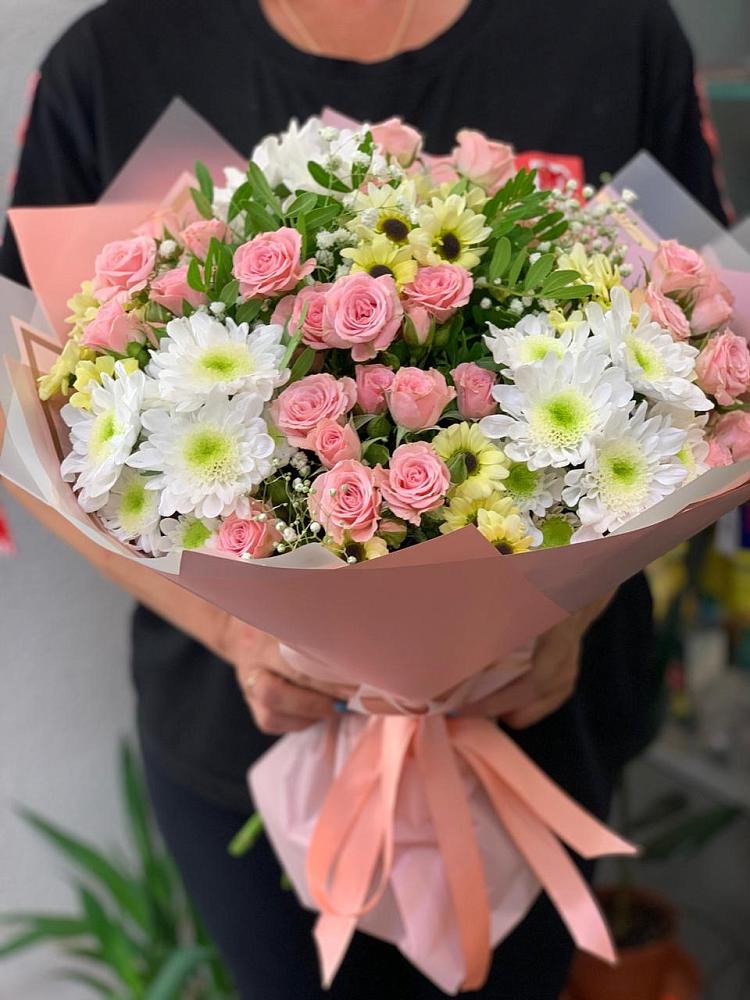 Букет цветов из: Розы и Хризантемы в Озерном