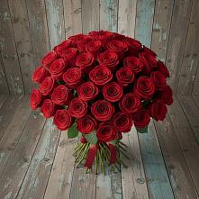 Букет 55 Красных роз Фридом #REPLACE_PRED# Озерном