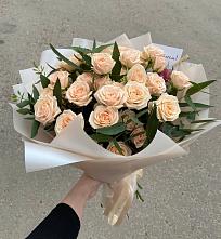 Букет Кремовые розы Латте в Озерном
