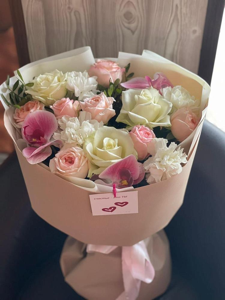 Букет цветов из: Орхидеи, Розы и Гвоздики в Озерном