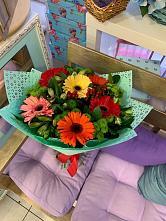 Букет цветов из:  Герберы, Хризантемы и Альстромерии #REPLACE_PRED# Озерном