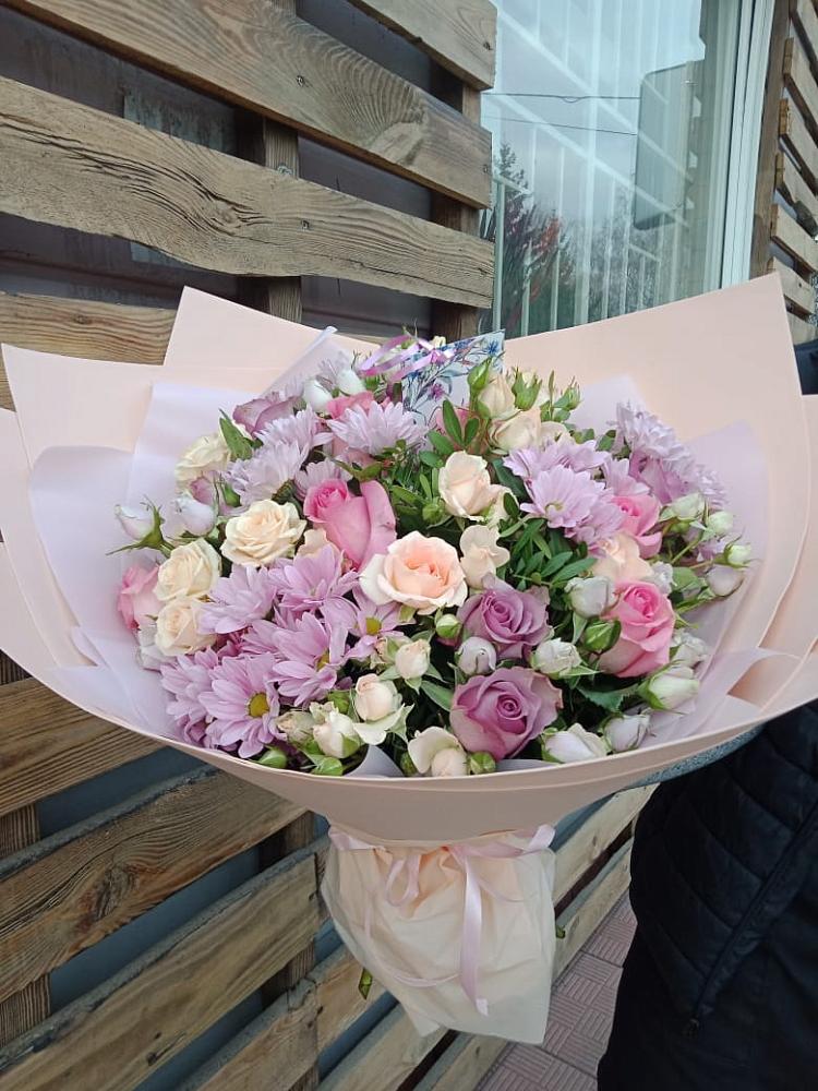 Букет цветов из: Розы и Хризантемы в Озерном