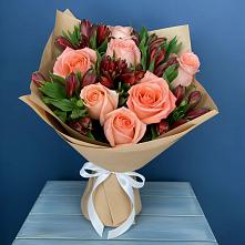 Букет цветов из:  Розы и Альстромерии в Озерном