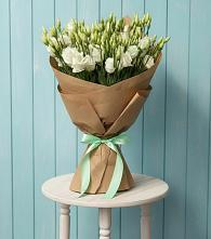 Букет цветов из:  Лизиантусы в Озерном