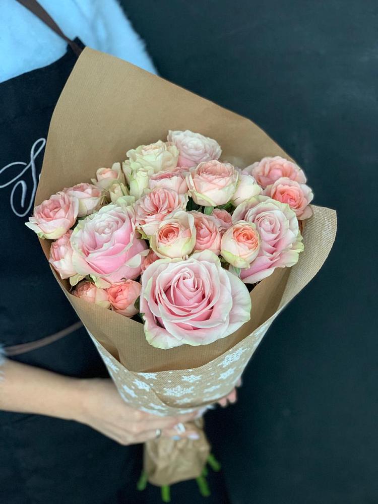 Букет цветов из: Хризантемы и Розы в Озерном