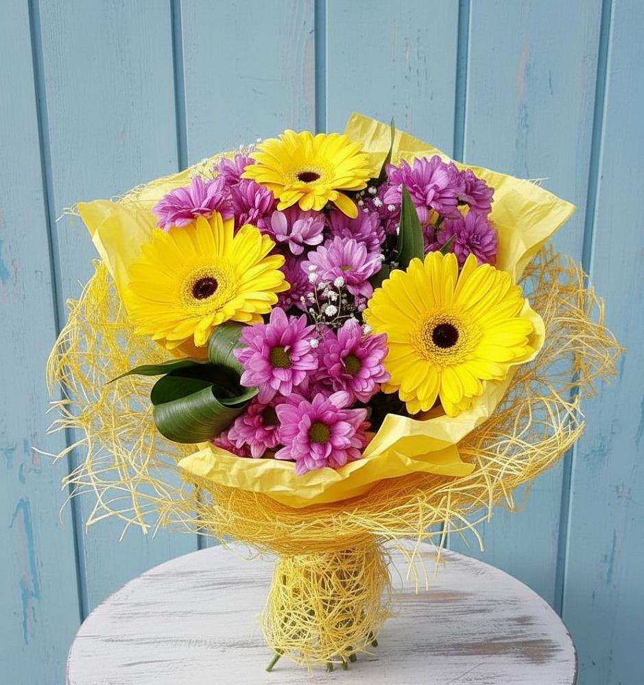 Букет цветов из: Хризантемы и Герберы в Озерном