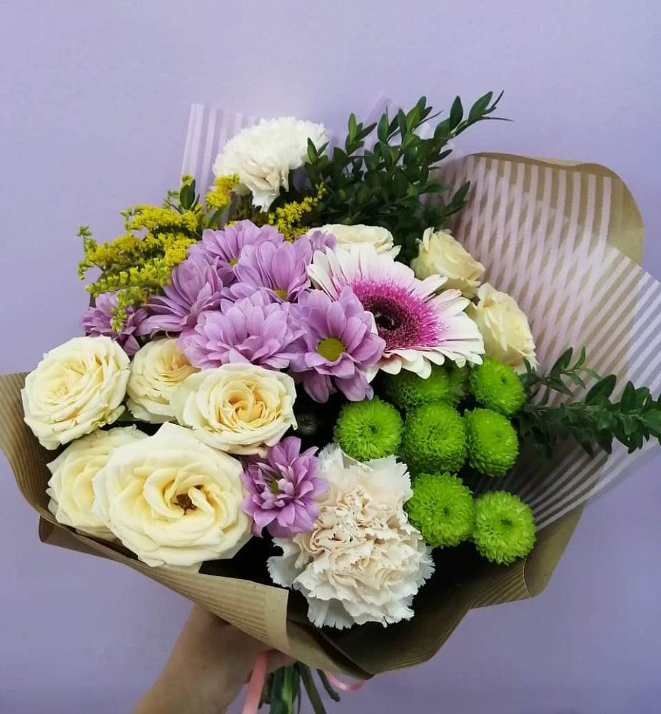 Букет цветов из: Хризантемы, Розы, Гвоздики и Герберы в Озерном