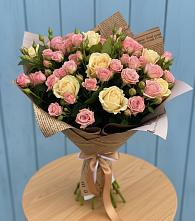 Букет цветов из:  Розы #REPLACE_PRED# Озерном