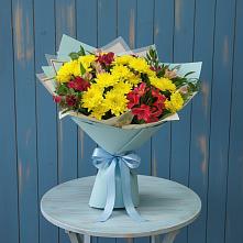 Букет цветов из:  Альстромерии и Хризантемы в Озерном