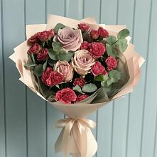 Букет цветов из:  Гвоздики и Розы #REPLACE_PRED# Озерном