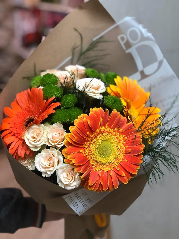 Букет цветов из: Герберы, Хризантемы и Розы в Озерном