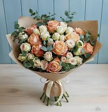 Букет цветов из:  Альстромерии и Розы в Озерном