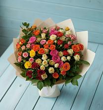Букет Микс из разноцветных кустовых роз #REPLACE_PRED# Озерном